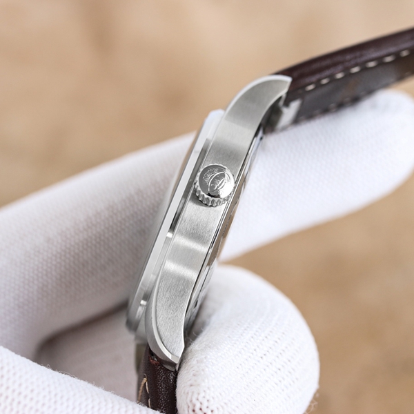 アイ・ダブリュー・シー角部分ディテール